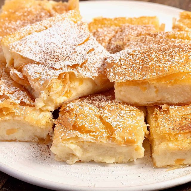 Bougatsa